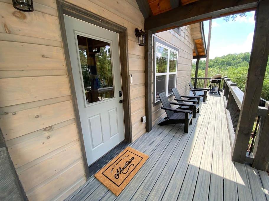 The Llaguna Lodge - New Cabin, Sleeps 10, Fire Pit, Hot Tub, In Blue Ridge , Ga Экстерьер фото